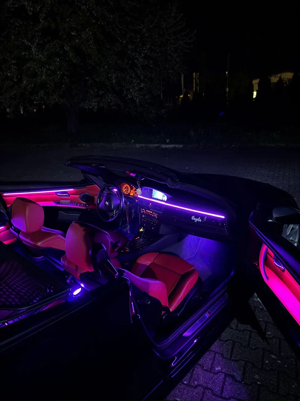 BMW 3er Cabrio – Ambiente bei Nacht bei OZ Custom Cars in Kirchheim am Neckar